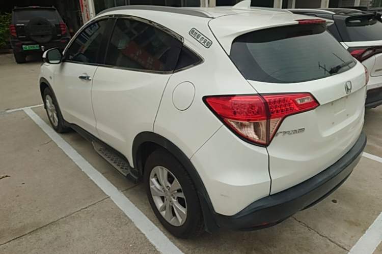 Used Honda Vezel 2017 1.5L CVT 2WD Comfort Model Rear Left 45 Deg