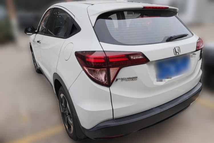 Used Honda Vezel 2017 1.8L CVT Front-Wheel Drive Pioneer Edition Rear Left 45 Deg