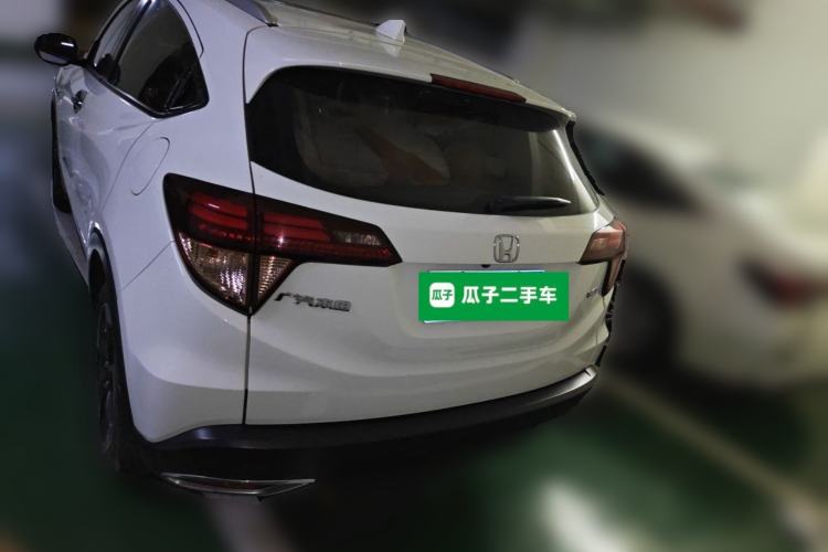 Used Honda Vezel 2017 1.8L CVT Front-Wheel Drive Pioneer Edition Rear