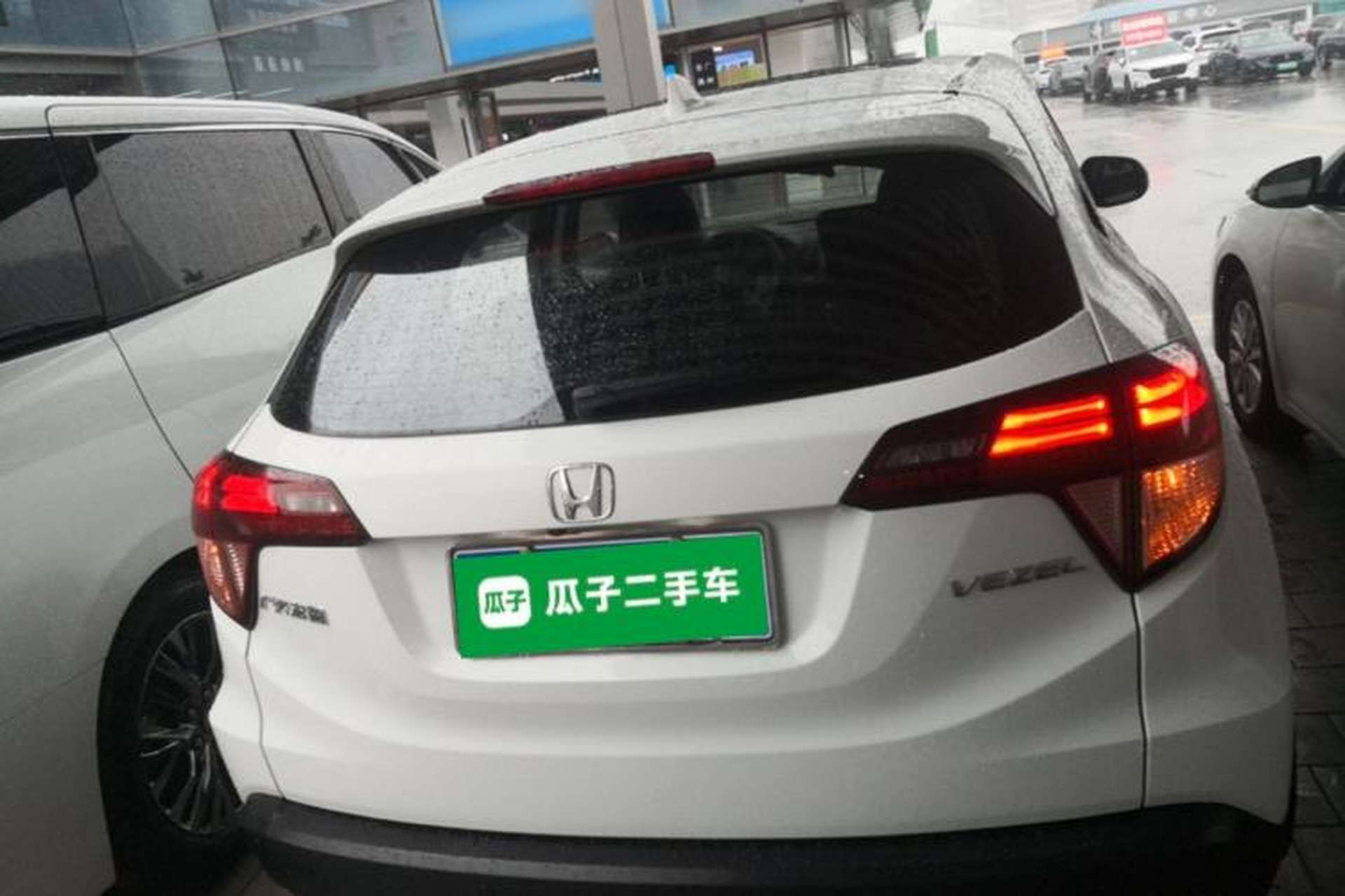 Used Honda Vezel 2017 1.8L CVT Front-Wheel Drive Pioneer Edition Rear