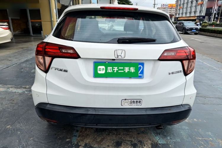 Used Honda Vezel 2017 1.8L CVT Front-Wheel Drive Pioneer Edition Rear
