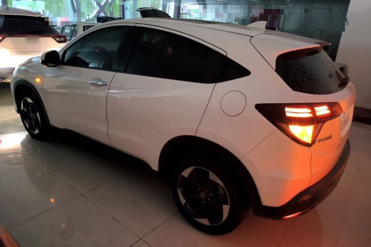 Used Honda Vezel 2017 1.8L CVT Front-Wheel Drive Pioneer Edition Rear