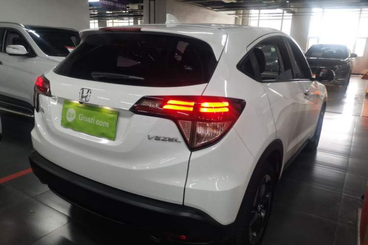 Used Honda Vezel 2017 1.8L CVT Front-Wheel Drive Pioneer Edition Rear Right 45 Deg