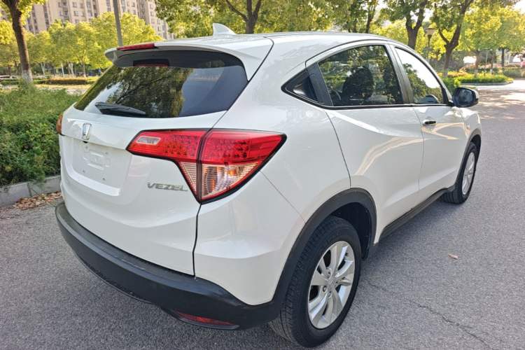 Used Honda Vezel 2017 1.5L CVT 2WD Comfort Model Rear Right 45 Deg