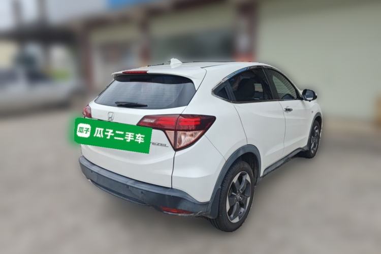 Used Honda Vezel 2017 1.8L CVT Front-Wheel Drive Pioneer Edition Rear Right 45 Deg