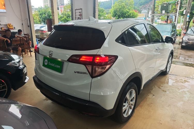 Used Honda Vezel 2017 1.5L CVT 2WD Comfort Model Rear Right 45 Deg