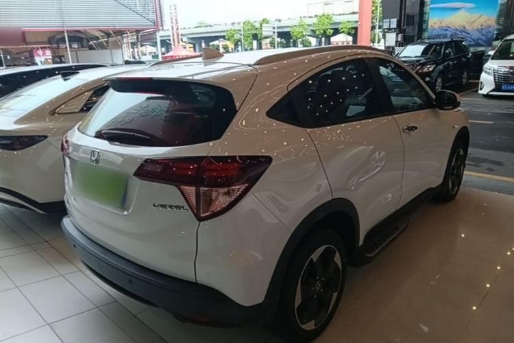 Used Honda Vezel 2017 1.8L CVT Front-Wheel Drive Pioneer Edition Rear Right 45 Deg