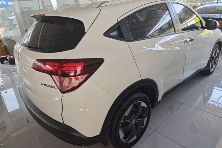 Used Honda Vezel 2017 1.8L CVT Front-Wheel Drive Pioneer Edition Rear Right 45 Deg