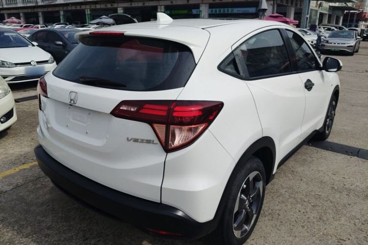 Used Honda Vezel 2017 1.8L CVT Front-Wheel Drive Pioneer Edition Rear Right 45 Deg