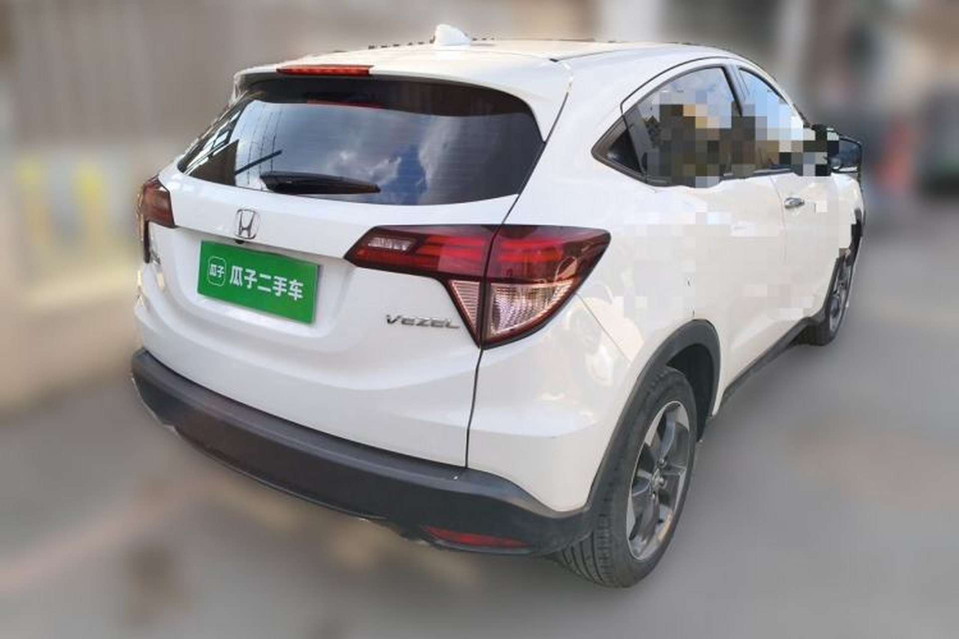 Used Honda Vezel 2017 1.8L CVT Front-Wheel Drive Pioneer Edition Rear Right 45 Deg