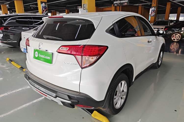 Used Honda Vezel 2017 1.5L CVT 2WD Comfort Model Rear Right 45 Deg