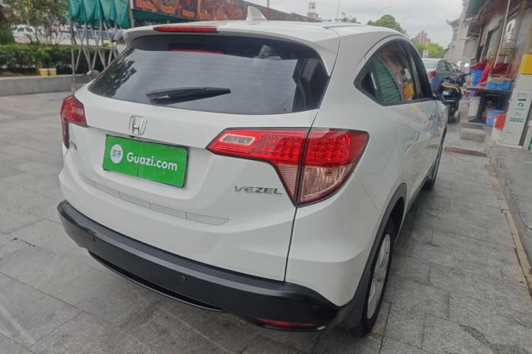 Used Honda Vezel 2017 1.5L CVT 2WD Comfort Model Rear Right 45 Deg
