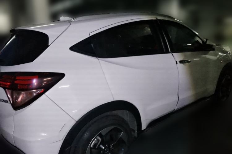 Used Honda Vezel 2017 1.8L CVT Two-Wheel Drive Luxury Model Rear Right 45 Deg