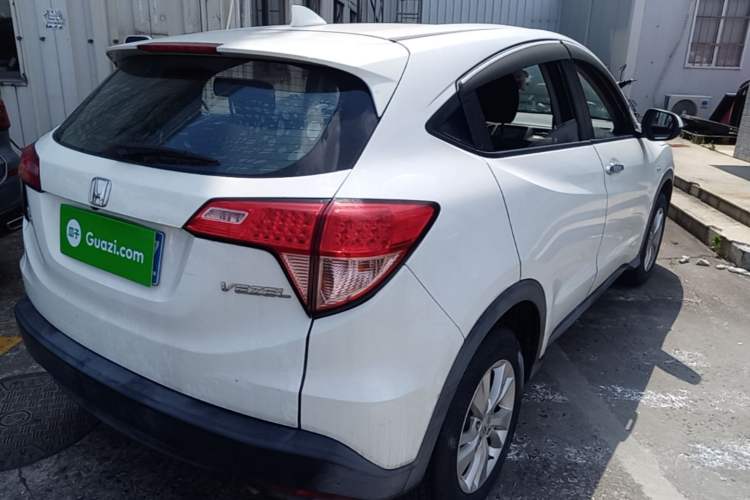 Used Honda Vezel 2017 1.5L CVT 2WD Comfort Model Rear Right 45 Deg