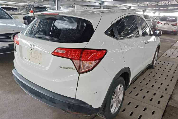 Used Honda Vezel 2017 1.5L CVT 2WD Comfort Model Rear Right 45 Deg