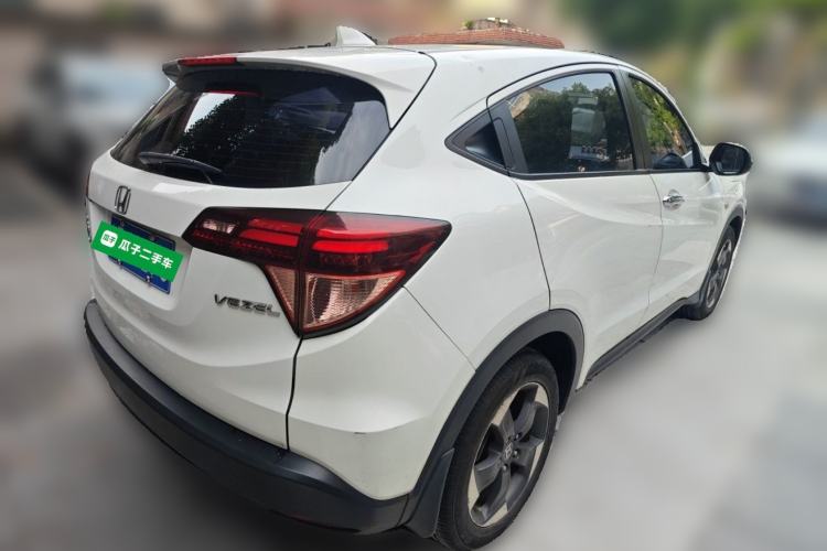 Used Honda Vezel 2017 1.8L CVT Front-Wheel Drive Pioneer Edition Rear Right 45 Deg