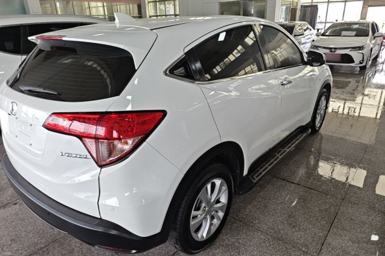 Used Honda Vezel 2017 1.5L CVT 2WD Comfort Model Rear Right 45 Deg
