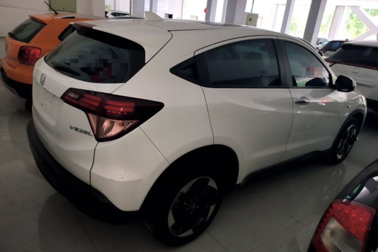 Used Honda Vezel 2017 1.8L CVT Front-Wheel Drive Pioneer Edition Rear Right 45 Deg
