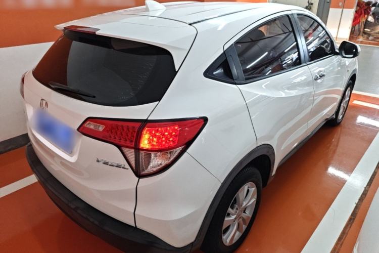 Used Honda Vezel 2017 1.5L CVT 2WD Comfort Model Rear Right 45 Deg