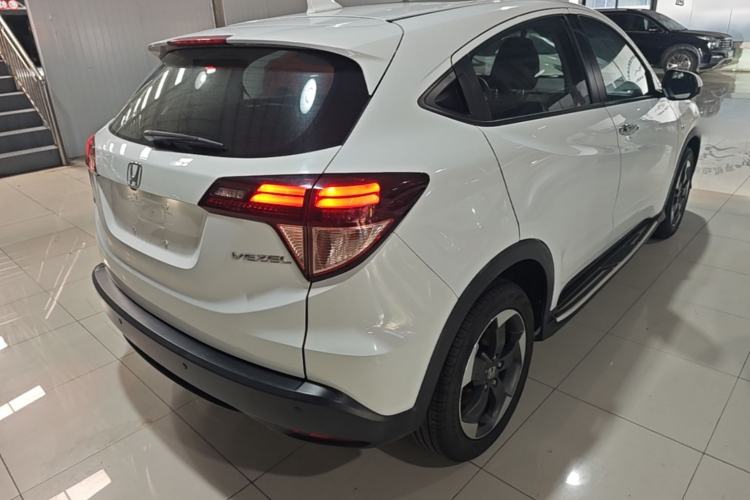 Used Honda Vezel 2017 1.8L CVT Front-Wheel Drive Pioneer Edition Rear Right 45 Deg