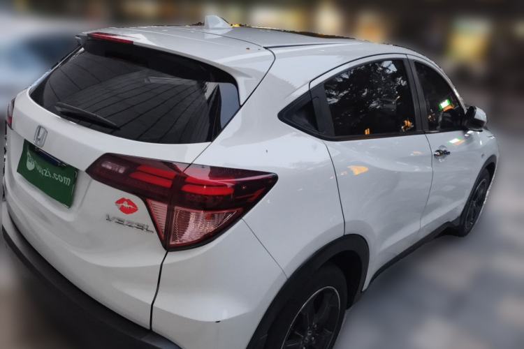 Used Honda Vezel 2017 1.8L CVT Front-Wheel Drive Pioneer Edition Rear Right 45 Deg