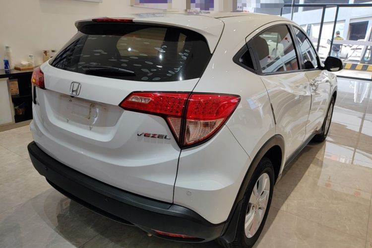 Used Honda Vezel 2017 1.5L CVT 2WD Comfort Model Rear Right 45 Deg