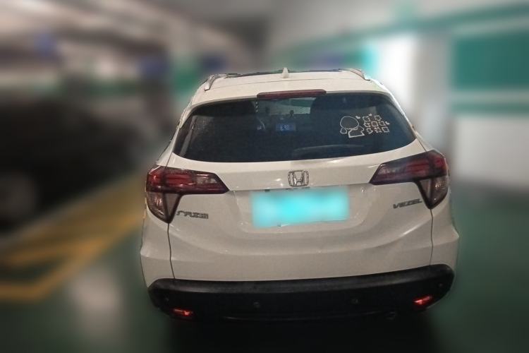 Used Honda Vezel 2017 1.8L CVT Front-Wheel Drive Pioneer Edition Rear