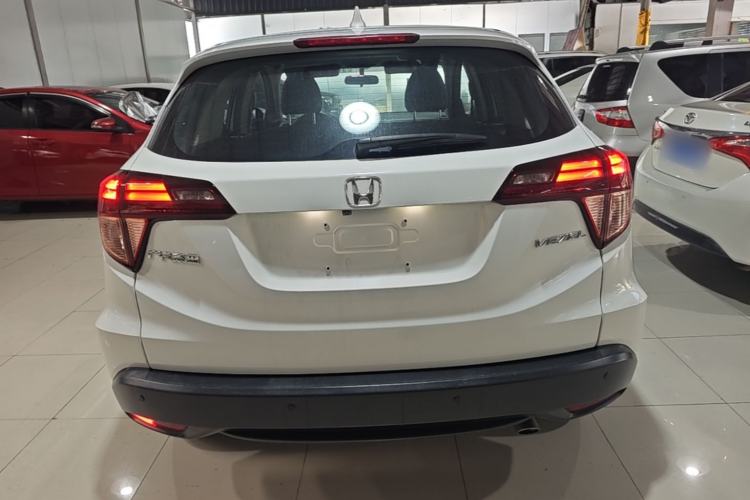 Used Honda Vezel 2017 1.8L CVT Front-Wheel Drive Pioneer Edition Rear