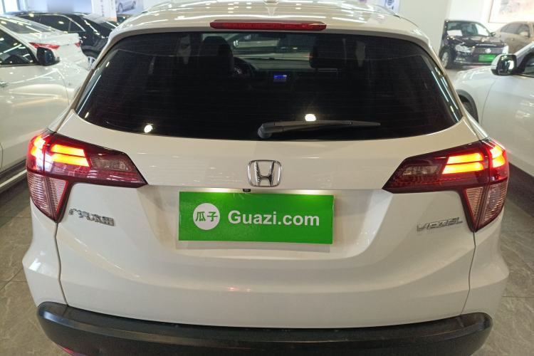 Used Honda Vezel 2017 1.8L CVT Front-Wheel Drive Pioneer Edition Rear