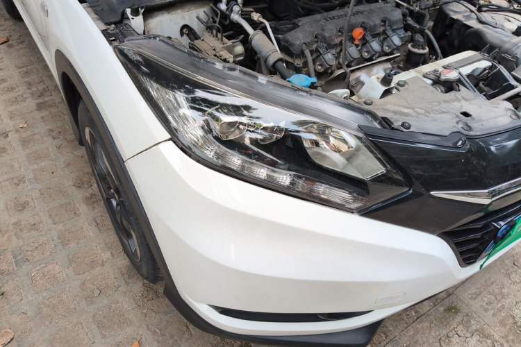 Used Honda Vezel 2017 1.8L CVT Front-Wheel Drive Pioneer Edition Right Front Headlight