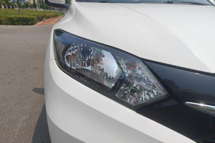 Used Honda Vezel 2017 1.5L CVT 2WD Comfort Model Right Front Headlight