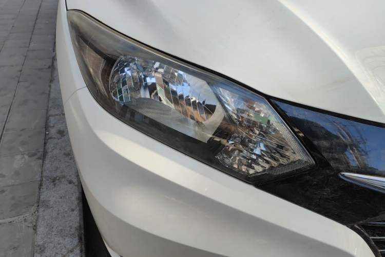 Used Honda Vezel 2017 1.5L CVT 2WD Comfort Model Right Front Headlight