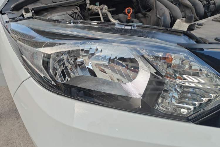 Used Honda Vezel 2017 1.5L CVT 2WD Comfort Model Right Front Headlight
