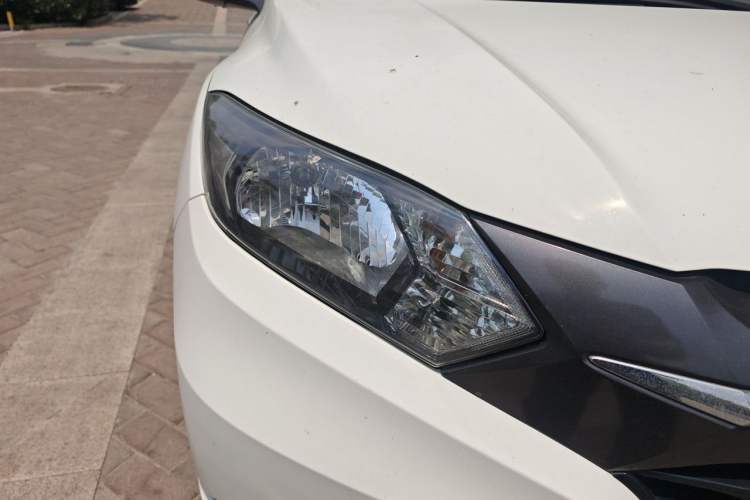 Used Honda Vezel 2017 1.5L CVT 2WD Comfort Model Right Front Headlight