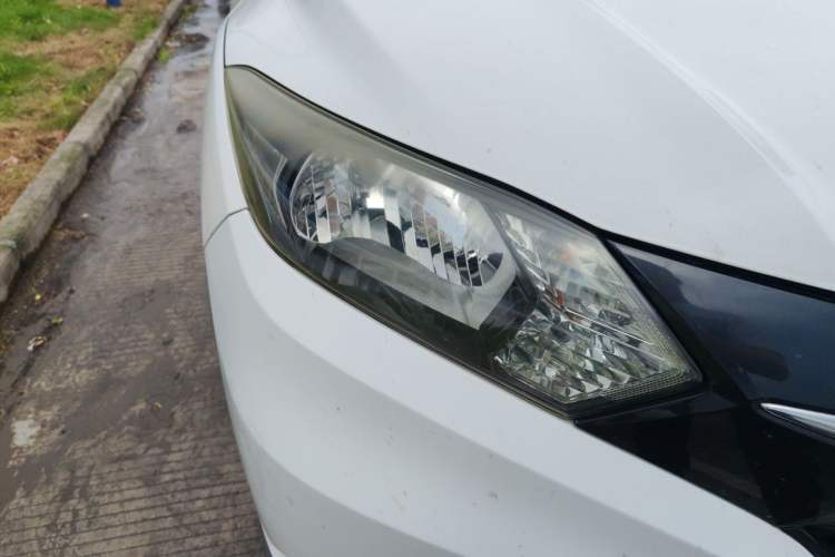 Used Honda Vezel 2017 1.5L CVT 2WD Comfort Model Right Front Headlight
