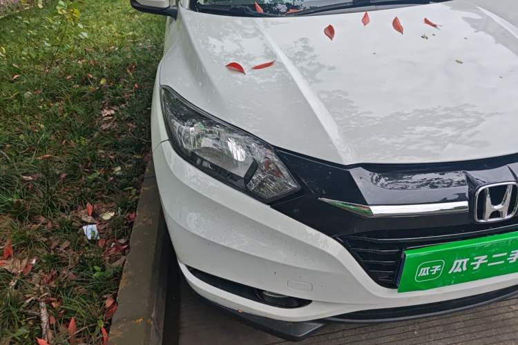 Used Honda Vezel 2017 1.5L CVT 2WD Comfort Model Right Front Headlight