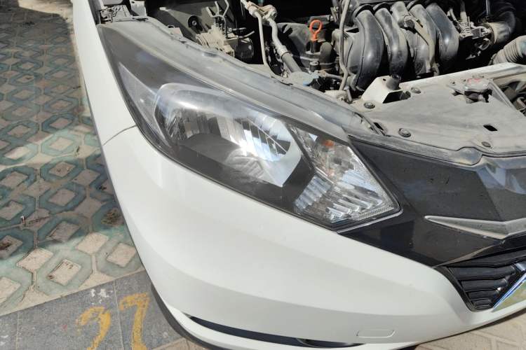 Used Honda Vezel 2017 1.5L CVT 2WD Comfort Model Right Front Headlight