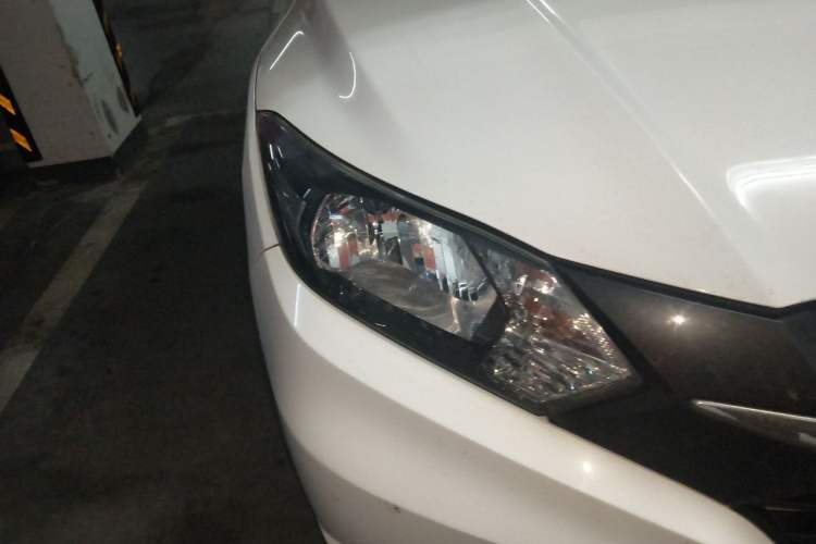 Used Honda Vezel 2017 1.5L CVT 2WD Comfort Model Right Front Headlight