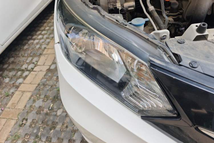 Used Honda Vezel 2017 1.5L CVT 2WD Comfort Model Right Front Headlight