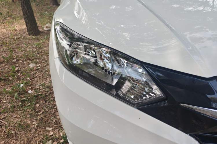 Used Honda Vezel 2017 1.5L CVT 2WD Comfort Model Right Front Headlight