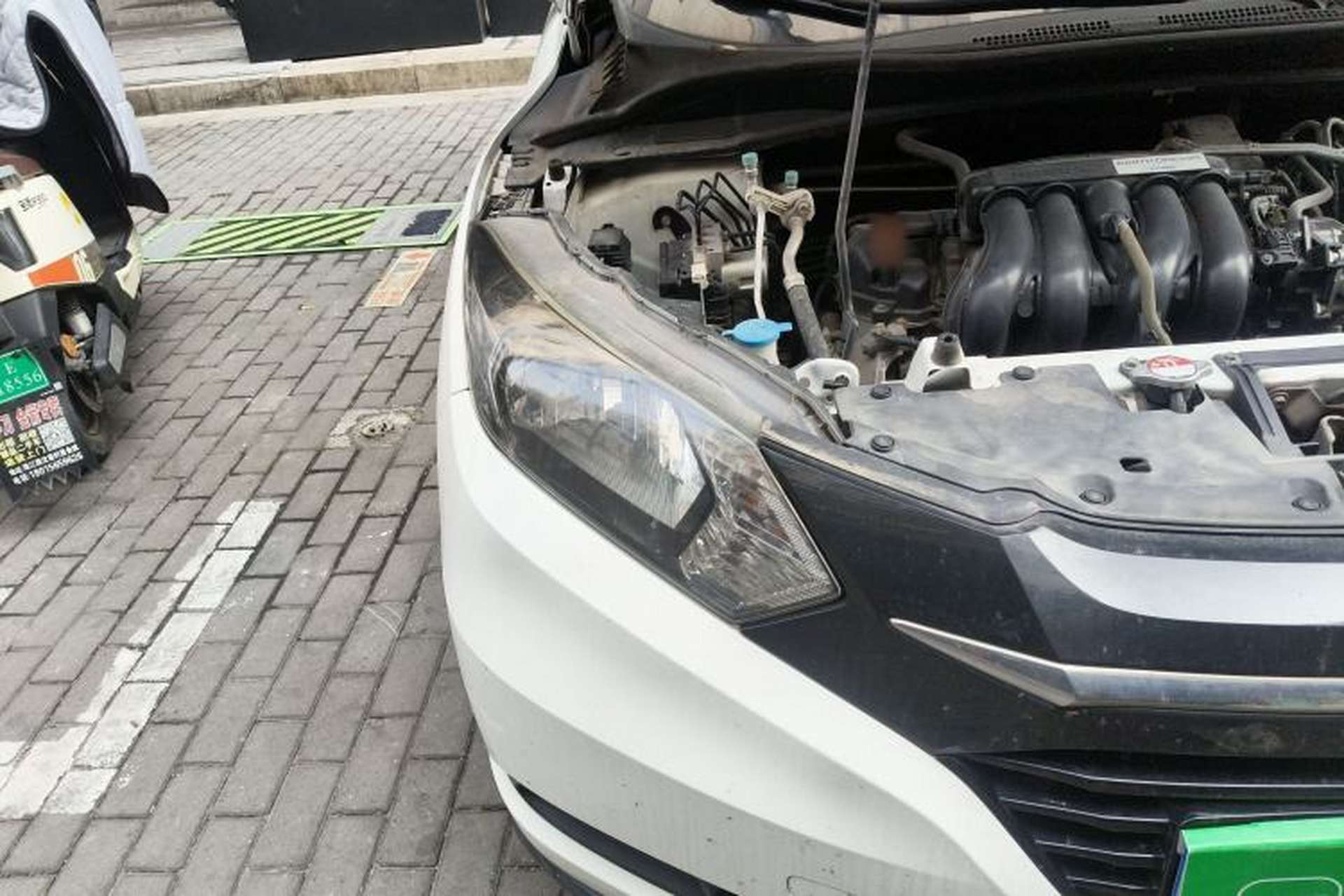 Used Honda Vezel 2017 1.5L CVT 2WD Comfort Model Right Front Headlight