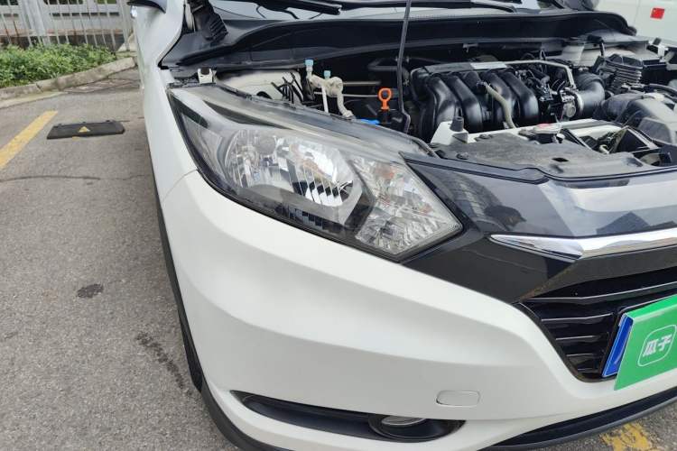 Used Honda Vezel 2017 1.5L CVT 2WD Comfort Model Right Front Headlight