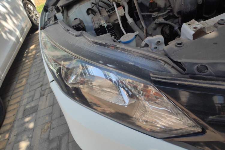 Used Honda Vezel 2017 1.5L CVT 2WD Comfort Model Right Front Headlight