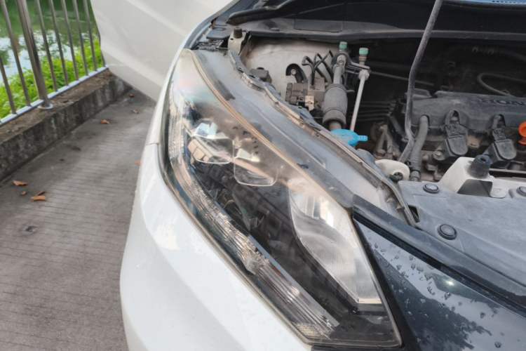 Used Honda Vezel 2017 1.8L CVT Front-Wheel Drive Pioneer Edition Right Front Headlight