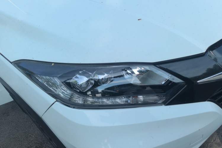 Used Honda Vezel 2017 1.8L CVT Front-Wheel Drive Pioneer Edition Right Front Headlight
