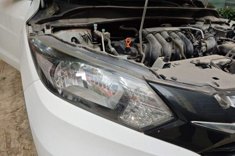 Used Honda Vezel 2017 1.5L CVT 2WD Comfort Model Right Front Headlight