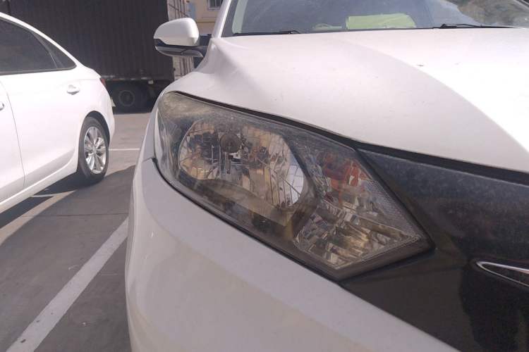 Used Honda Vezel 2017 1.5L CVT 2WD Comfort Model Right Front Headlight