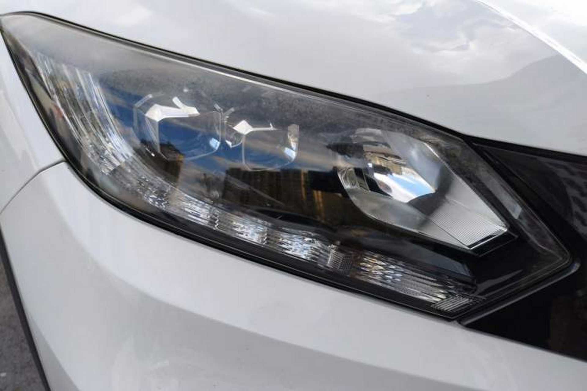 Used Honda Vezel 2017 1.8L CVT Front-Wheel Drive Pioneer Edition Right Front Headlight