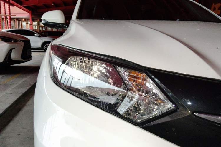 Used Honda Vezel 2017 1.8L CVT 2WD Elite Model Right Front Headlight