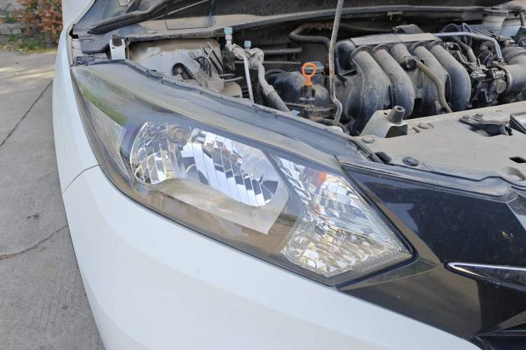 Used Honda Vezel 2017 1.5L CVT 2WD Comfort Model Right Front Headlight